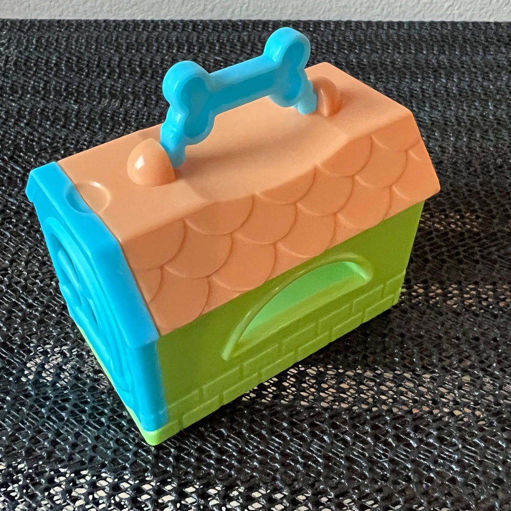 Disney Just Play Puppy Animal Carrier Dog House With Handle 2.75” - Picture 3 of 12